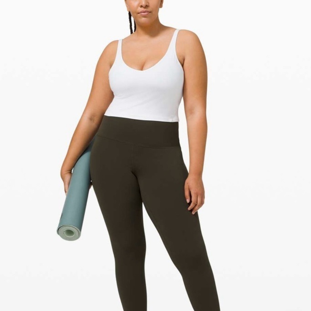Lululemon sz 4 Align Tank White great pre owned condition